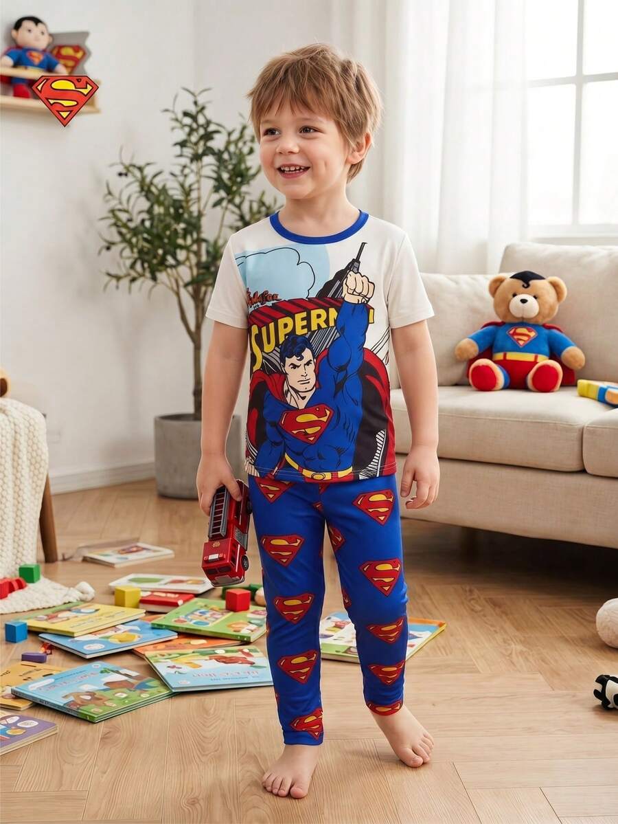 Maija Kids SUPERMAN X SHEIN Maija Kids 男童卡通超级英雄图案针织柔软圆领短袖套头衫和松紧腰紧身裤两件套 - 彩色 - 查看 1
