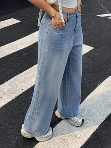 Dazy Plus Damen Loose Fit Jeans in verwaschenem Denim mit Schleife und Strass-Seitennaht-Dekor in Große Größen, geeignet für alle Jahreszeiten - Mittele Waschung - Übersicht 6