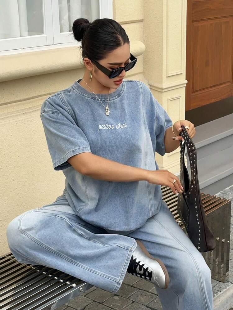 Dazy Plus 大码女装两件套，字母刺绣水洗深蓝色宽松长袖上衣和裤子，春秋夏季 - 淺色水洗藍 - 查看 4