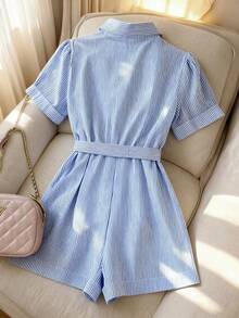 SHEIN PariChic Bộ jumpsuit nữ thanh lịch, tối giản, tay ngắn, cổ bẻ, thêu họa tiết, thắt eo, dáng lửng, màu xanh sọc, thích hợp cho mùa xuân/hè. - Màu xanh lam - Xem 2