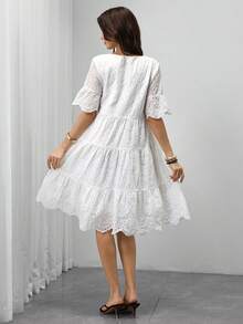 SHEIN Đầm ngắn tay cổ tròn thêu khoét rỗng thanh lịch dành cho bà bầu - trắng - Xem 2