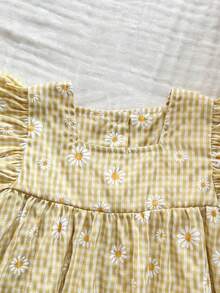 Vintaside Kids 女童夏季甜美清新雏菊印花荷叶边A字连衣裙，宽松版型，适合日常外出、休闲旅行、家庭聚会、夏季野餐等场合。 - 彩色 - 查看 8