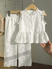Elladie kids Set de 2 piezas de moda de vacaciones para niña joven, que incluye: Blusa casual sin mangas con abertura frontal, dobladillo con volantes y cuello/puños de encaje de tela de encaje blanco, y pantalones rectos - Beis - Ver 7
