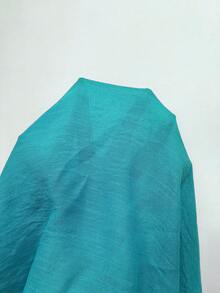 SHEIN Swim Curve Quần short và áo khoác ngoài cỡ lớn, màu trơn, cạp chun, chất liệu xuyên thấu, xẻ tà. - Màu xanh ngọc - Xem 4