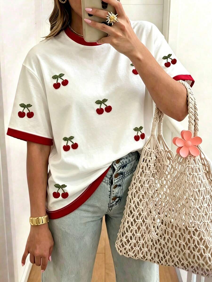 EMERY ROSE Camiseta cómoda y versátil de cuello redondo con estampado de cerezas para mujer de talla grande - Multicolor - Ver 1