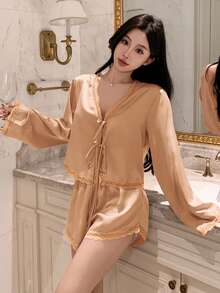DAZY Set Piyama Wanita 2 Potong: Atasan Camisole Satin dengan Hiasan Renda dan Celana Pendek Super Pendek - Unta - View 3