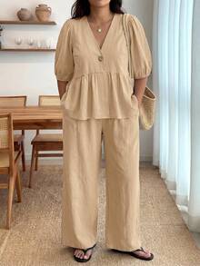 Enliva Conjunto de dos piezas con mangas abullonadas y volantes para mujeres de talla grande, con top de cuello en V y pantalones con cintura elástica, para silueta de manzana y redondeada - Caqui - Ver 5
