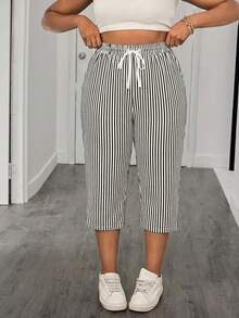 SHEIN PETITE CURVE Quần lửng kẻ sọc cạp chun dáng petite curve cỡ lớn, thích hợp cho kỳ nghỉ hè, quần kẻ sọc mùa hè cho giáo viên, có túi, mùa xuân, lễ tốt nghiệp, thường ngày, quần kẻ sọc. - Nhiều màu - Xem 4
