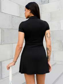 Maju Mazalli 女式网球运动户外短袖 Polo 领浅黄色运动连衣裙，带口袋 - 黑色 - 查看 2