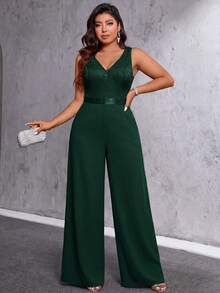 SHEIN Belle Bộ jumpsuit ren màu hồng nhạt mới dành cho nữ cỡ lớn mùa xuân/hè, cạp chun satin, thích hợp cho những buổi hẹn hò lãng mạn, các buổi gặp gỡ trang trọng, trang phục ngày Valentine, du lịch & nghỉ dưỡng, dạo phố, mùa cưới lãng mạn và trang phục phù hợp: Phong cách thời trang sang trọng, thanh lịch, trang phục tối giản, sành điệu dành cho nữ cỡ lớn. - Màu xanh lá cây đậm - Xem 4