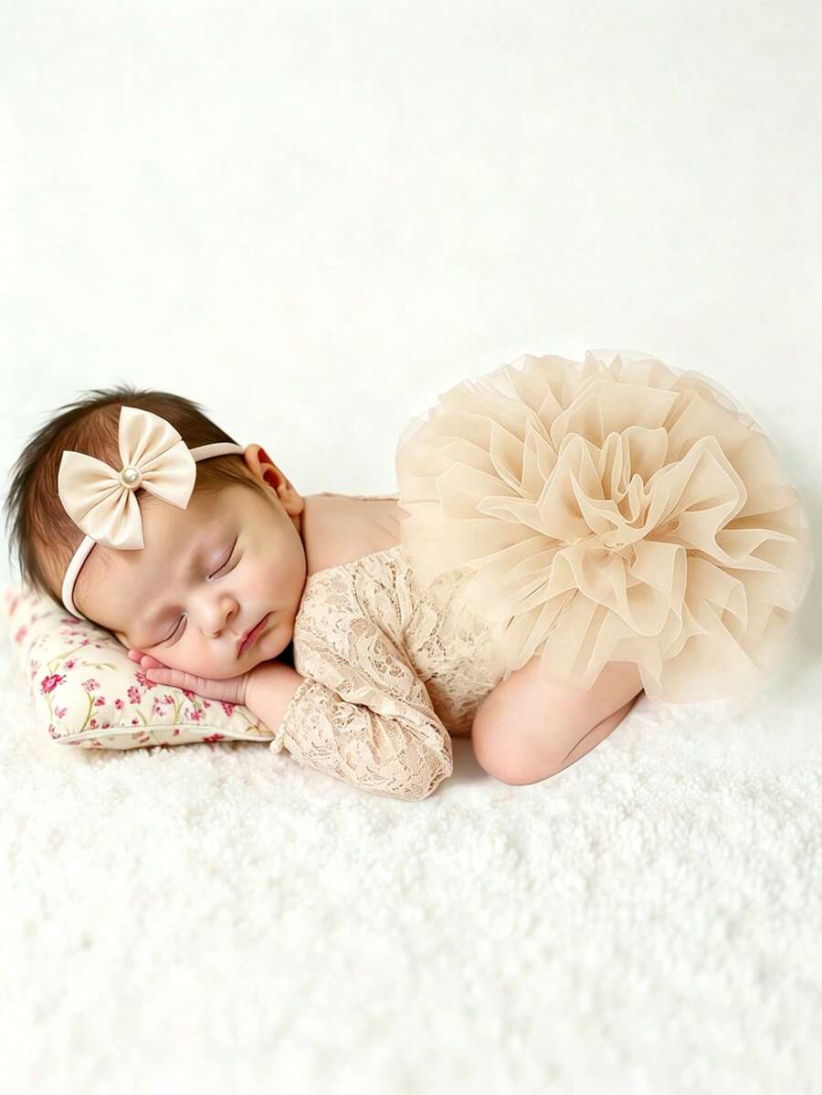 SHEIN 粉色新生儿摄影蕾丝连体衣,配蝴蝶结珍珠发带,女宝宝拍照道具,婴儿影棚拍摄服装 - 黃色 - 查看 1