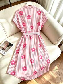 SHEIN Đầm ngắn tay mùa hè thoải mái, cổ đứng, kẻ sọc hồng, tay ngắn, dáng suông, có xẻ tà, kèm thắt lưng, thích hợp mặc hàng ngày, đi mua sắm, du lịch và nhiều dịp khác. - Hồng - Xem 2