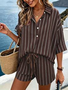 Hotletica Bộ đồ nữ gồm áo kẻ sọc cài cúc phía trước và quần short túi xéo, kiểu dáng thường ngày, gồm 2 món. - Cà phê nâu - Xem 6