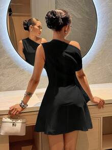 Slaydiva Đầm mini nữ dáng chữ A màu trắng lệch vai thắt eo, thanh lịch, kiểu dáng mới, thích hợp cho đi làm, du lịch, hẹn hò, mùa cưới, dự tiệc cưới, đi biển, phong cách miền Tây, du mục, thường ngày, mặc ở sân bay, đi ăn trưa, đi học, phong cách Boho-B, thời trang công sở. - màu đen - Xem 2