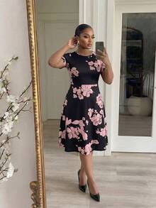 SHEIN Lady CURVE 大码优雅印花连衣裙，夏季 - 彩色 - 查看 5