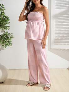 SHEIN Conjunto casual cómodo, adecuado para usar en primavera y verano, que incluye top tubo de hombros descubiertos a rayas y pantalones a juego; conjunto casual de moda para mujeres embarazadas - Rosa - Ver 5