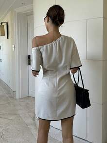 Ritzy Row Đầm công sở thời trang nữ thanh lịch, bất đối xứng eo, phối màu tương phản, màu mơ. - Màu be - Xem 3