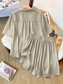 CURVE Conjunto de 2 piezas de camisa y pantalones cortos de aspecto vaquero minimalista casual de primavera temprana para mujer de talla grande - Albaricoque - Ver 2