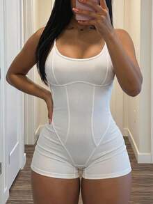 Slaydiva Áo tank top trắng dáng ôm phong cách đường phố mùa hè mới, dây chéo, lưng hở, chi tiết xếp ly kẻ sọc, thích hợp mặc hàng ngày, đi học, thể thao, tập thể dục, lễ hội âm nhạc, hòa nhạc, trang phục sân bay, trang phục ăn trưa, du lịch, kỳ nghỉ, thư giãn tại nhà-Z - trắng - Xem 4