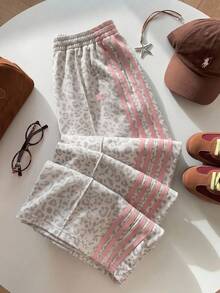 SHEIN EZwear Quần ống rộng nữ kiểu dáng tối giản, họa tiết da báo, logo ngựa nhỏ, phối sọc tương phản, thích hợp cho mùa hè, thu, đông, màu nâu, trang phục thể thao World Cup, các sự kiện thể thao khác nhau, đồ lưu niệm dành cho người hâm mộ thể thao. - Nhiều màu - Xem 4