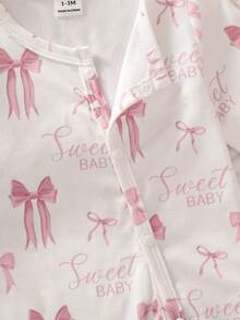 SHEIN Pelele de punto suave y cómodo con estampado de lazos para recién nacida, cuello redondo, manga larga y pies, adecuado para el Día de San Valentín como atuendo y regalo - Rosa - Ver 4