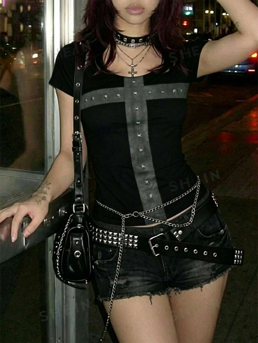 EgrlEra Women's Retro Dark Punk Style Rivet Decor Graphic Print T-Shirt - Black - View 1