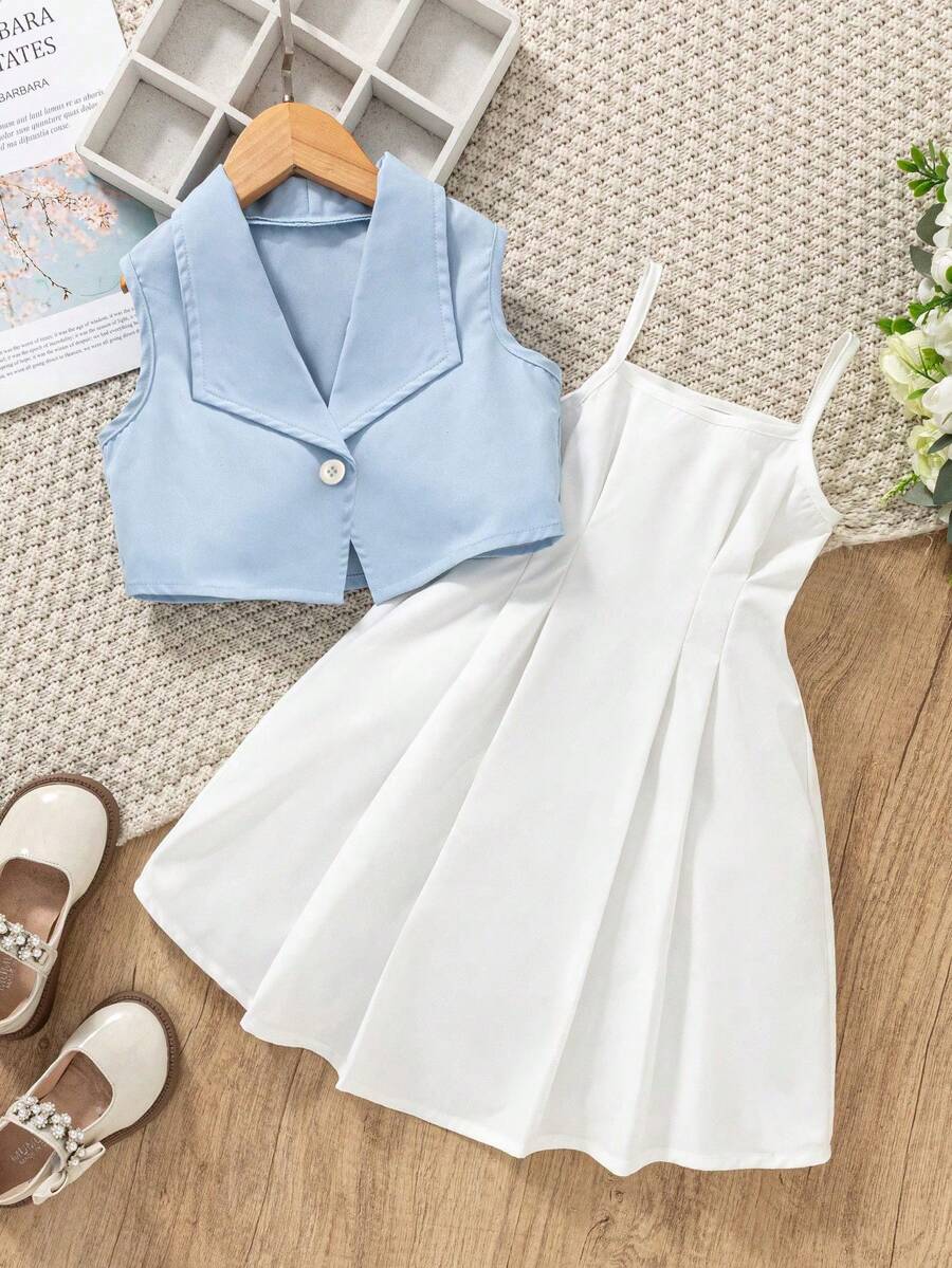 SHEIN Genkimix Kids 少女纯色翻领开衫和吊带连衣裙套装,适合日常穿着和略微正式的场合,非常适合晚春、夏季和初秋。 - 淺藍色 - 查看 1