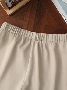 Franclia Plus Size Women's Minimalist Metal Buckle Pleated Mini Skirt Shorts - Apricot - View 6