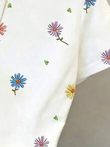 少女休闲清新雏菊碎花短袖圆领T恤白色上衣，适合夏季日常穿着和外出活动 - 彩色 - 查看 4