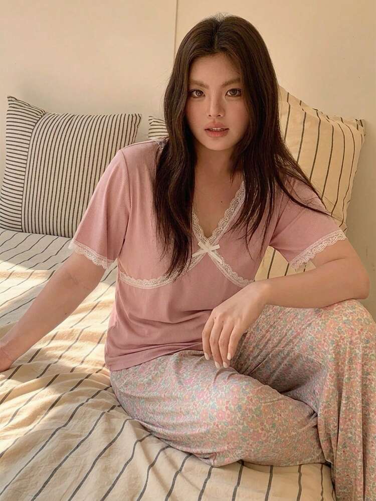 Dazy Plus Plus Size Women V-Neck Lace Patchwork Bow Decor Top And Pants Casual Loungewear Set