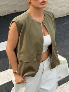 Dazy Plus 夏季新款宽松休闲无袖背心，商务休闲街头风大码女式外套 - 軍綠色 - 查看 2