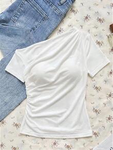 SHEIN Clasi قميص تي شيرت نسائي أنيق بلون أحادي مجعد بتصميم غير متماثل وبفتة رفيعة، صيفي - أبيض وأسود - مشاهدة 3