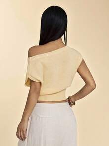 SHEIN PETITE 女士休闲纯色斜肩针织上衣，适合度假、夏季假期、春假、派对、海滩、春季、情人节、热带度假、波西米亚风、伊比沙岛风、西式风格等场合。 - 黃色 - 查看 2