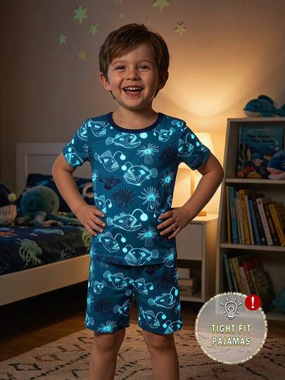 Snug Fit Pajamas For Young BoyShort Sleeve Top And Shorts Set, Featuring Cute Underwater Creature Patterns, Made Of Soft, Comfortable Fabrics Suitable For Young Boy Loungewear