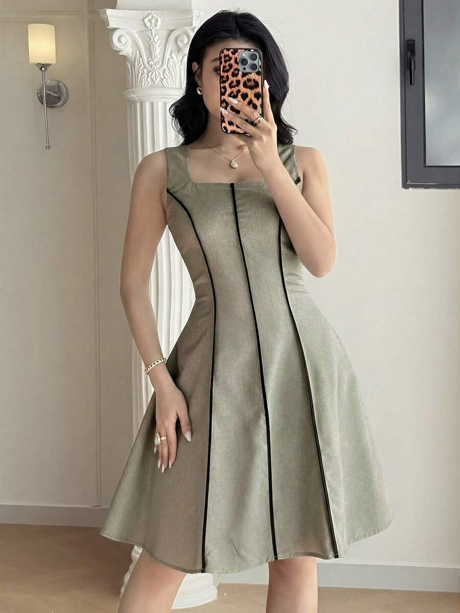 Feyla Gaun Mini Tanpa Lengan dengan Trim Kontras Elegan untuk Wanita, Musim Panas - Hijau - View 1