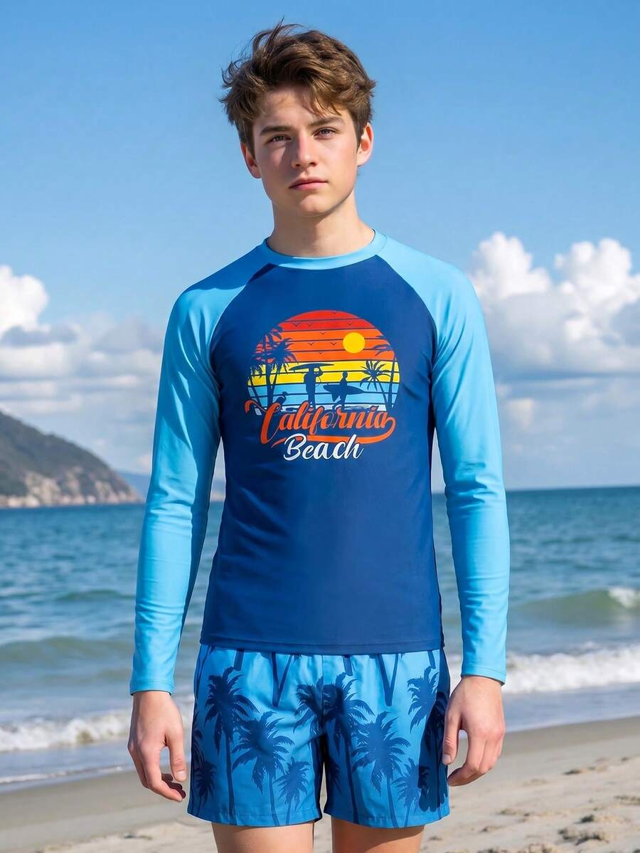 SHEIN 两件套青少年男童泳衣,复古美式度假风,海军蓝和浅蓝色撞色拼接,插肩袖设计,正面印有日落、冲浪者、棕榈树剪影以及手写体“加州海滩”字样,浅蓝色渐变泳裤饰以海军蓝棕榈树剪影印花,时尚休闲,适合游泳、夏季度假、海滩、泳池派对等场合。 - 彩色 - 查看 1