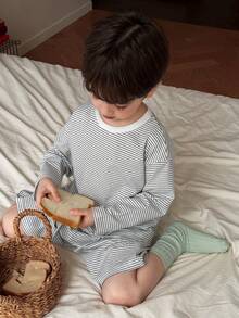 DAZY 条纹宽松圆领休闲上衣+短裤套装，幼儿男童家居服 - 黑與白 - 查看 1