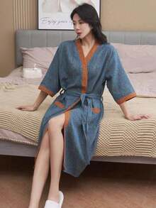 SHEIN 1 chiếc, Áo choàng tắm họa tiết cổ điển, Áo choàng tắm bằng vải gạc cotton nguyên chất màu hồng/tím/xanh dương/xanh lá cây, Áo choàng tắm bằng vải gạc cotton nguyên chất, Áo choàng tắm mùa hè, Thấm nước và nhanh khô, Áo choàng tắm nữ, Khăn tắm mặc được, Bộ đồ ngủ mùa xuân và mùa hè, Vải gạc hai lớp, Hồng/tím/xanh dương/xanh lá cây, Đồ dùng phòng tắm, Đồ dùng gia đình - Nhiều màu - Xem 17