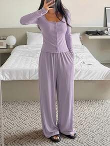 DAZY Bộ 2 món gồm áo thun dệt kim mềm mại ôm sát và quần pajama rộng rãi dành cho nữ, thích hợp mặc nhà vào mùa thu/đông và xuân. - Màu tím hoa cà - Xem 4