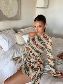 Siren Gaze 女士撞色不对称肩部金属装饰时尚约会迷你连衣裙 - 彩色 - 查看 7