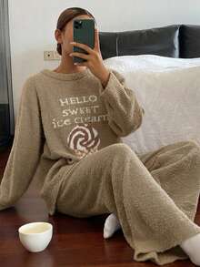 DAZY Setelan Piyama Longgar 2 Potong Bahan Rajut Setengah Fleece Motif Es Krim untuk Wanita - Coklat - View 5