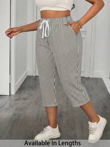 SHEIN PETITE CURVE Quần lửng kẻ sọc cạp chun dáng petite curve cỡ lớn, thích hợp cho kỳ nghỉ hè, quần kẻ sọc mùa hè cho giáo viên, có túi, mùa xuân, lễ tốt nghiệp, thường ngày, quần kẻ sọc. - Nhiều màu - Xem 1