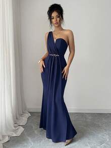 SHEIN Elenzya 优雅浪漫的仿珍珠装饰女士连衣裙，采用不对称肩部抹胸设计，收腰剪裁，鱼尾裙摆，适合派对和聚会场合。 - 藏蓝色 - 查看 7