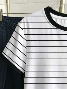 Resyla Women's Color Block Knight Print Striped Short Sleeve Round Neck T-Shirt - White - View 4