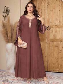 Al Najma Plus Size Elegant Floral Embroidery V-Neck Loose Flare Sleeve Dress - Dusty Pink - View 6