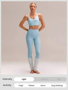GLOWMODE FeatherFit™ Sujetador activo de cuello de escote y espalda cruzada, con copas desmontables, de bajo impacto, apto para yoga, pilates, estudio y uso diario casual - Celeste - Ver 6