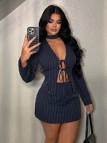 SHEIN SXY Bộ vest nữ công sở kẻ sọc tay dài thắt nơ phía trước gồm áo khoác và chân váy, màu nâu, bộ 2 mảnh, cỡ dài, bộ quần áo màu xanh navy, bộ 2 mảnh phong cách Y2K, bộ 2 mảnh màu nâu, trang phục công sở thanh lịch, trang phục đi chơi, quần áo mùa thu đông màu nâu cho nữ. - Màu xanh hải quân - Xem 3