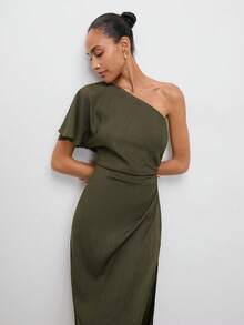 Maija 女士时尚百搭褶裥侧开衩单肩连衣裙 - 軍綠色 - 查看 1