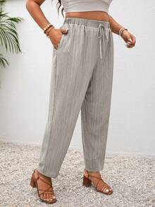 SHEIN PETITE CURVE Calça feminina plus size com bolsos, cintura ajustável e cordão, ideal para férias. - Damasco - Ver 9