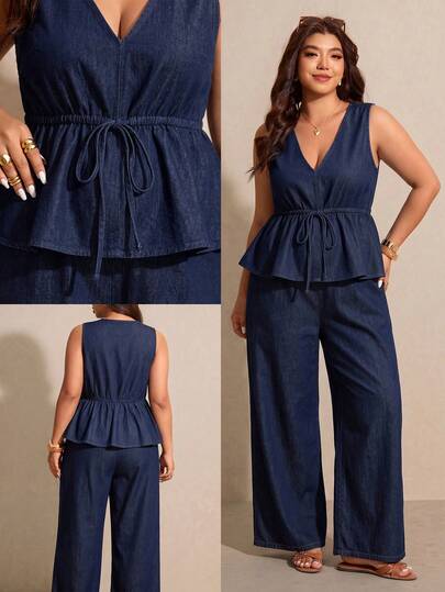 Modelyn CURVE Conjunto de dos piezas de mezclilla de talla grande, ideal para verano, carnaval, viajes, graduación, estilo Y2K, fiesta, boda, elegante, casual, playa y graduación. Blusa con escote en V y volantes, y pantalones anchos de pierna ancha de lavado oscuro.